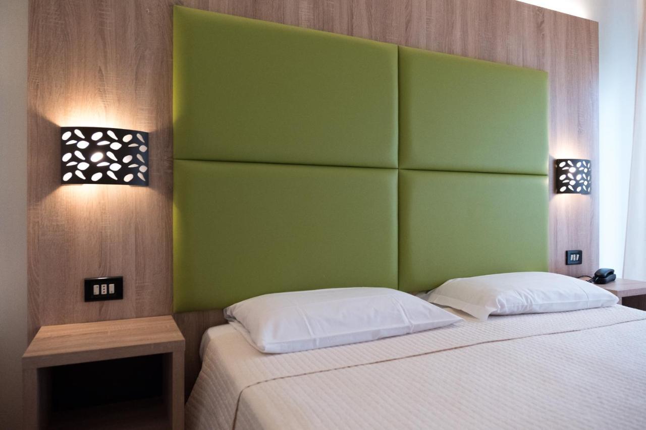 Hotel St Gregory Park ริมินี ภายนอก รูปภาพ