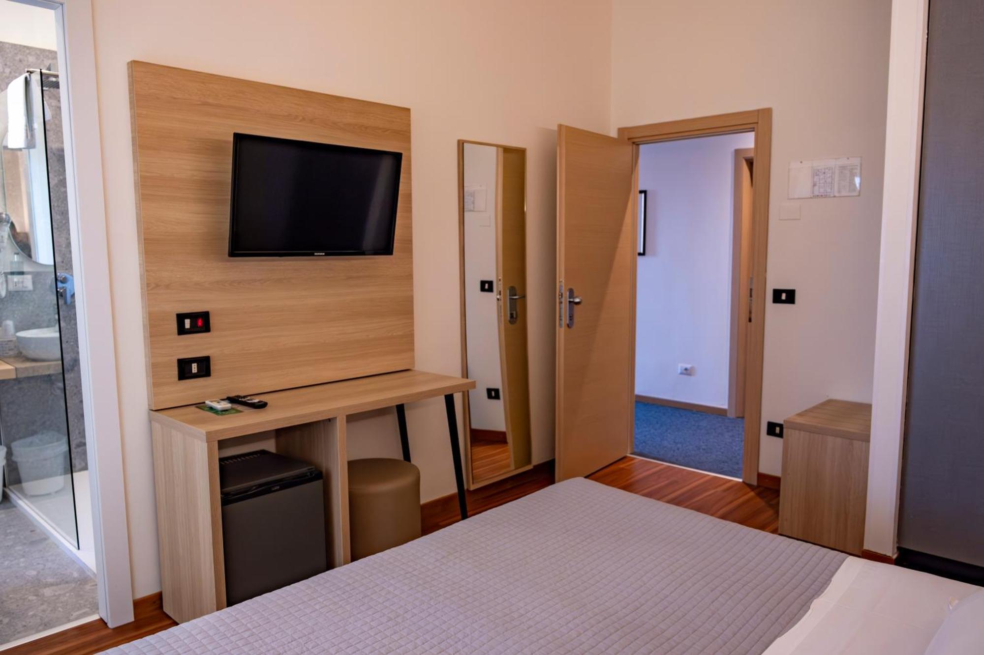 Hotel St Gregory Park ริมินี ภายนอก รูปภาพ