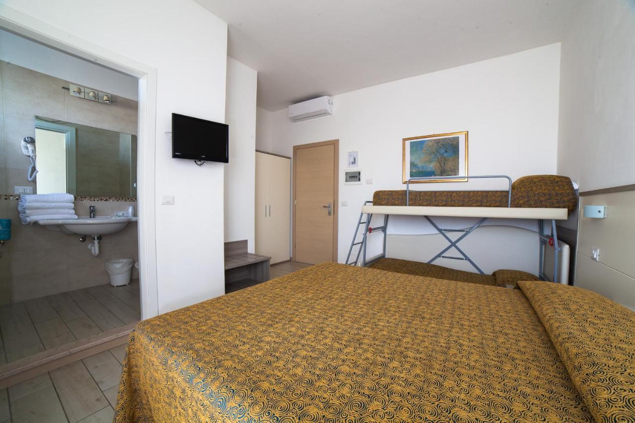 Hotel St Gregory Park ริมินี ภายนอก รูปภาพ